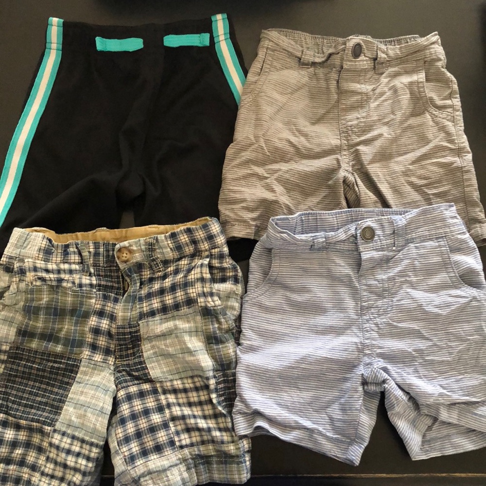 7 pairs of 2T shorts
